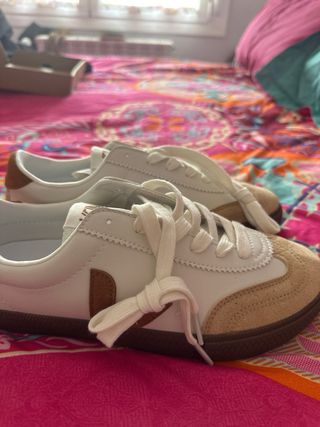 Zapatillas Veja Talla Pequeña Beige/Blanco