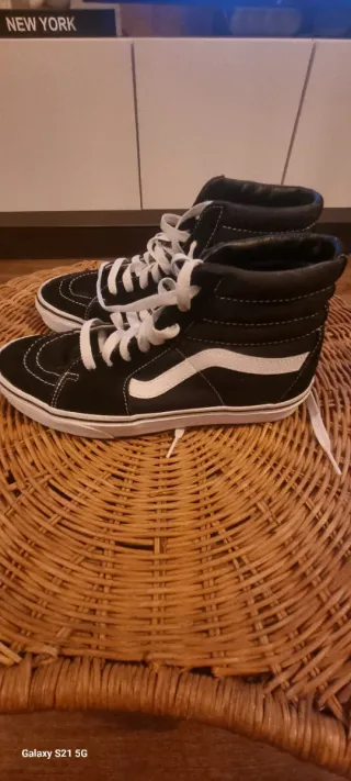 Zapatillas Vans SK8-Hi Negras y Blancas