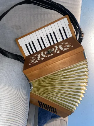 Acordeón Hohner 40 Bajos