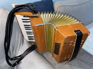 Acordeón Hohner 40 Bajos