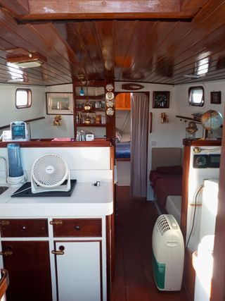 ALQUILER DE VELERO EN PUERTO DEPORTIVO