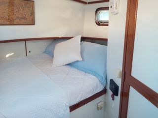 ALQUILER DE VELERO EN PUERTO DEPORTIVO