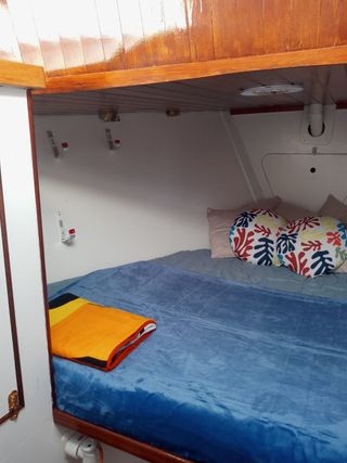 ALQUILER DE VELERO EN PUERTO DEPORTIVO