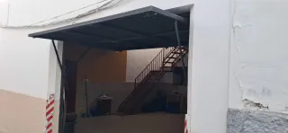 Puerta de cochera automática