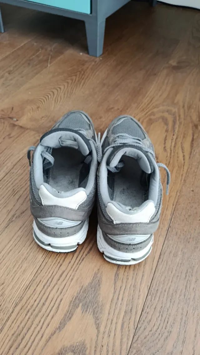 New Balance 2002r Gris/Blanco