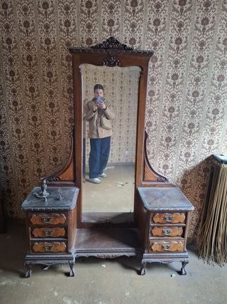 Mueble tocador antiguo madera maciza