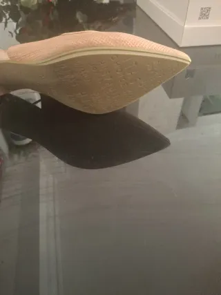 Zapatos de vestir dorados Un solo uso