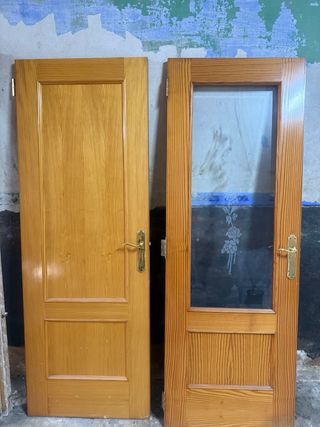 Puertas madera maciza