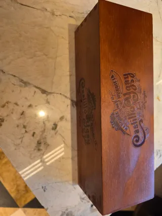 Elegante astuccio in legno per bottiglie Magnum di Castillo de Ygay