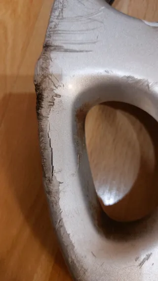 1 Tapacubos Peugeot 206. 14" Usado pero ok