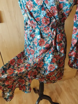Vestido corto estampado flores talla única