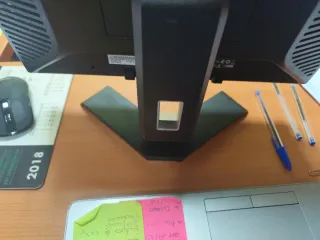 Pantalla de ordenador DELL 17 pulgadas