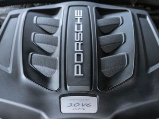 Porsche Macan GTS 360cv · Approved 2026