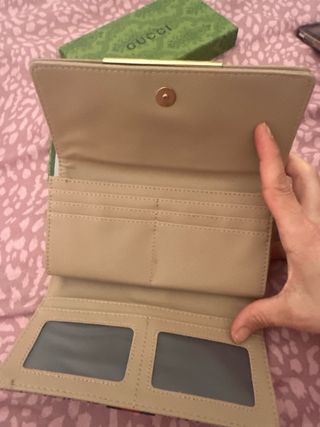 Monedero Gucci Beige