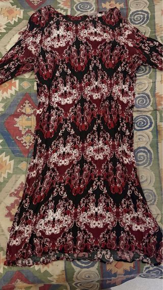 Vestido largo estampado burdeos y negro