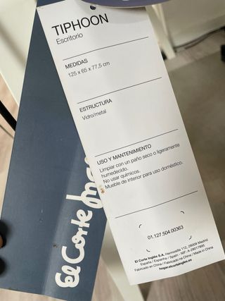 Escritorio de cristal y metal blanco