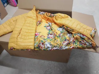 Cazadora acolchada mujer floral reversible