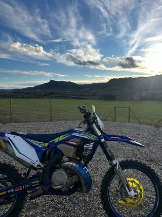 Sherco SE-R 250 2T Enduro Moto