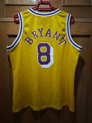 Camiseta oficial Champion, Bryant #8 (rookie year)