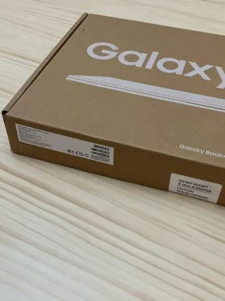 Samsung Galaxy Book4 512GB Intel Core i5 15.6FHD