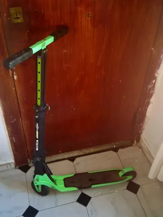 Patinete Nico Verde Seminuevo