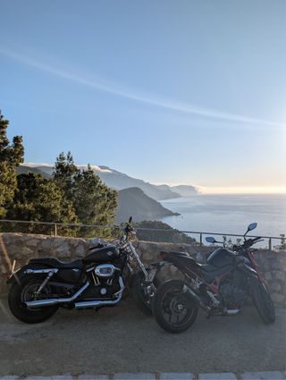 Harley Davidson 1200 XL Custom Negra