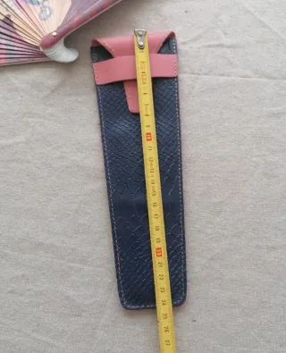Funda piel + abanico Frida Kahlo