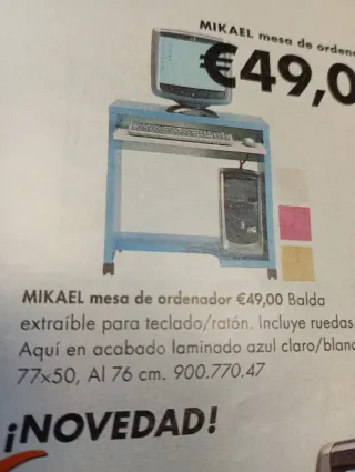 Mesa ordenador o estudio, rosa con ruedas