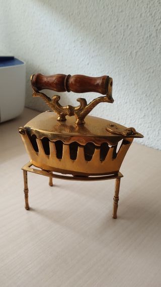 2 Ceniceros Vintage Latón (con soporte)