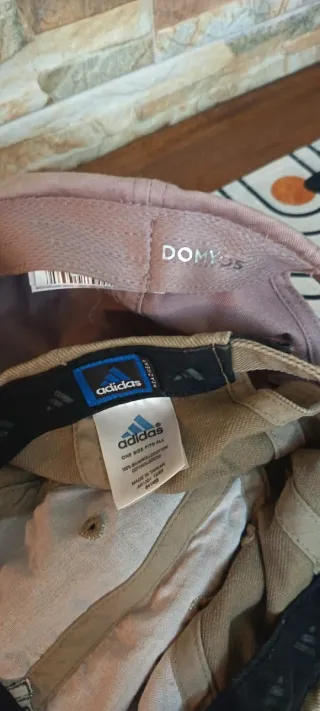 Lote 2 Cappelli Adidas e Domyos Beige/Rosa