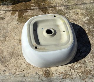 Lavabo de cerámica blanco