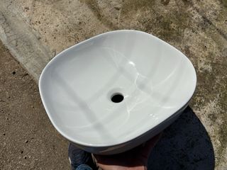 Lavabo de cerámica blanco