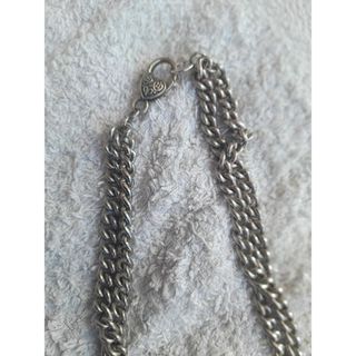 Collar doble con dijes de conchas