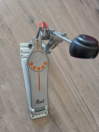 Pedal de Bombo Pearl P-930