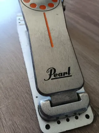 Pedal de Bombo Pearl P-930