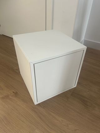 Mueble almacenaje EKET blanco Ikea con puerta