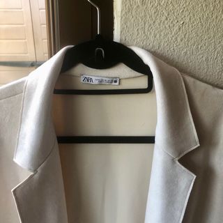 Chaqueta larga ZARA beige y marrón