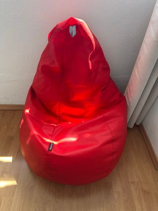 Puf rojo piel sintética