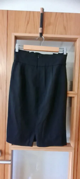 Falda Zara Negra Recta Talla S