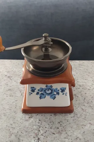 Molinillo de café vintage madera y metal