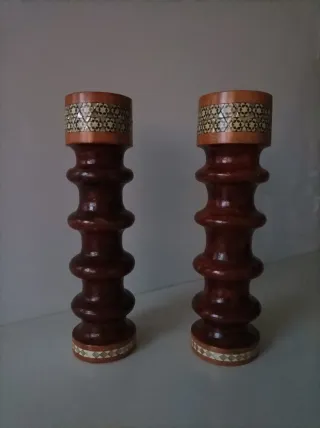 Candelabros de madera inusuales