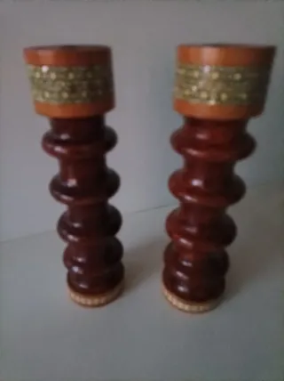 Candelabros de madera inusuales