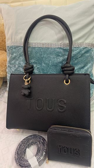 Bolso Tous Negro con Monedero y Correa