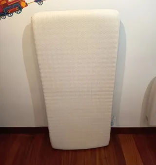 Cama Montessori + Colchón 120x60cm