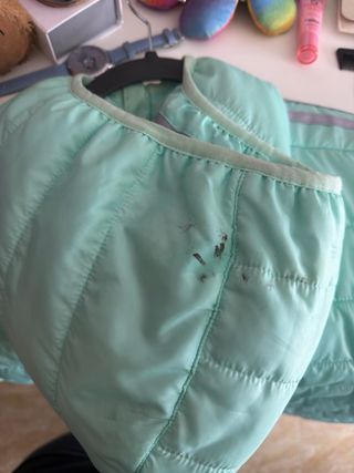 Chaqueta Adidas acolchada plateada y verde