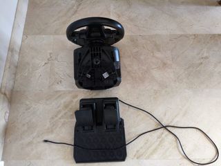Thrustmaster T128 con pedales