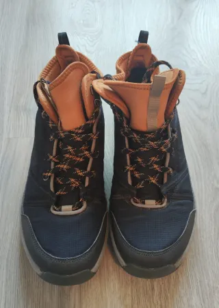 Botas de montaña talla 44