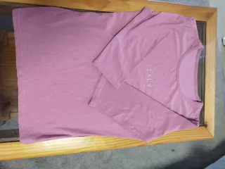 Camiseta rosa con pedrería ITALY