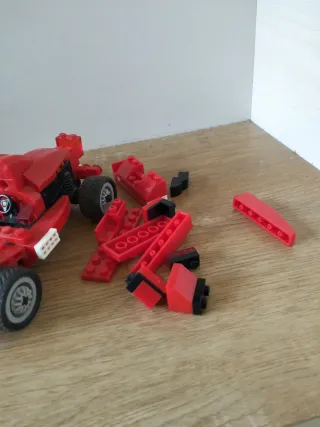 Macchinine in mattoncini