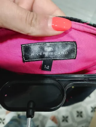 Falda River Island floral negra talla 40